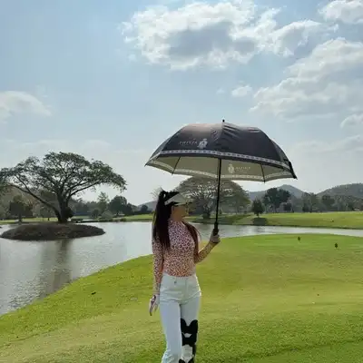 侯涵